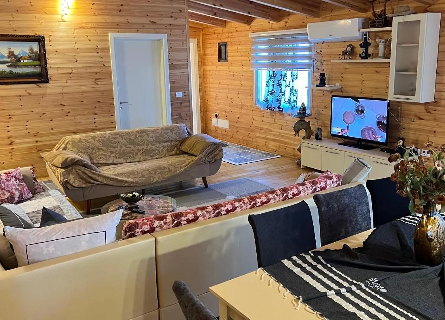 Velipojë Apartment 040 0*,  אלבניה